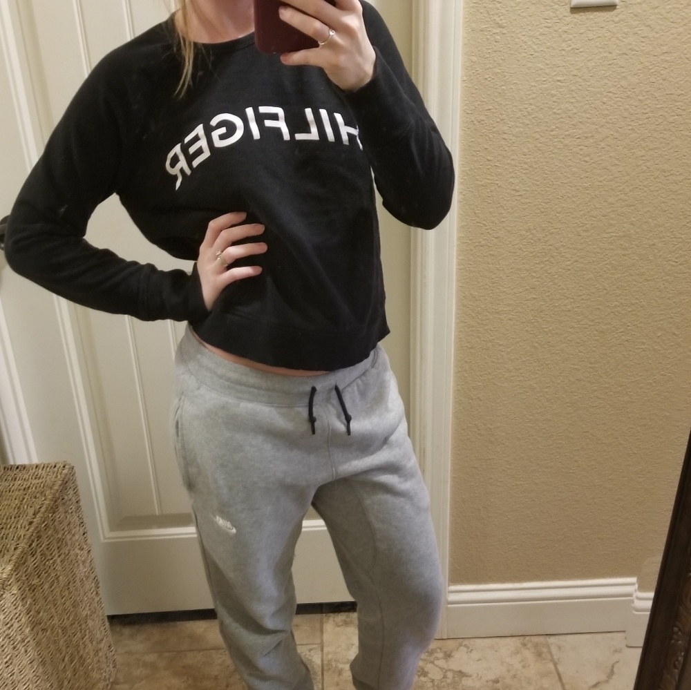 TH sweatshirt